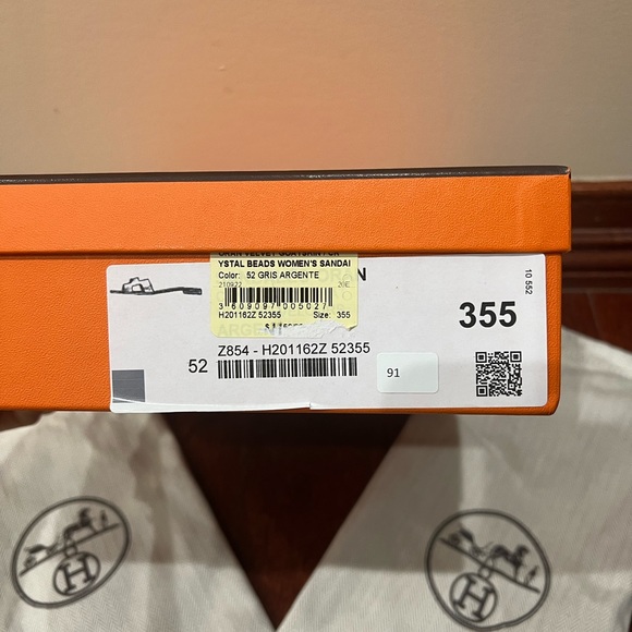 NEW Hermes Oran Suede Goatskin Crystal Oran Sandals 35.5 Gris Argente - Picture 11 of 11